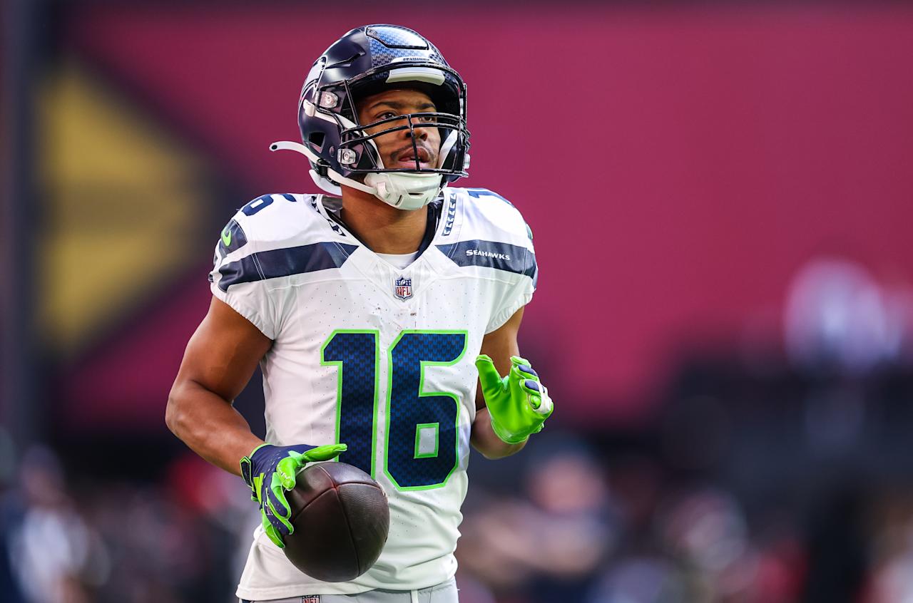GLENDALE, ARIZONA - DECEMBER 8: Tyler Lockett #16 of the Seattle Seahawks during warm ups before a game against the Arizona Cardinals at State Farm Stadium on December 8, 2024 in Glendale, Arizona. (Photo by Mike Christy/Getty Images)