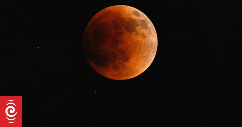 How to spot the blood moon in New Zealand