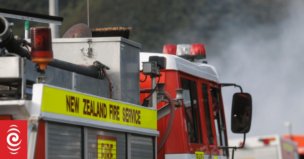 Motorists urged to avoid SH1 over Brynderwyn Hills due to blaze