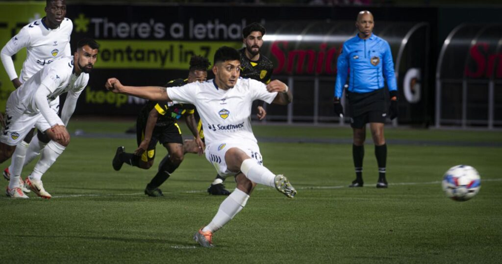 Home opener: United hosts rival El Paso | Sports