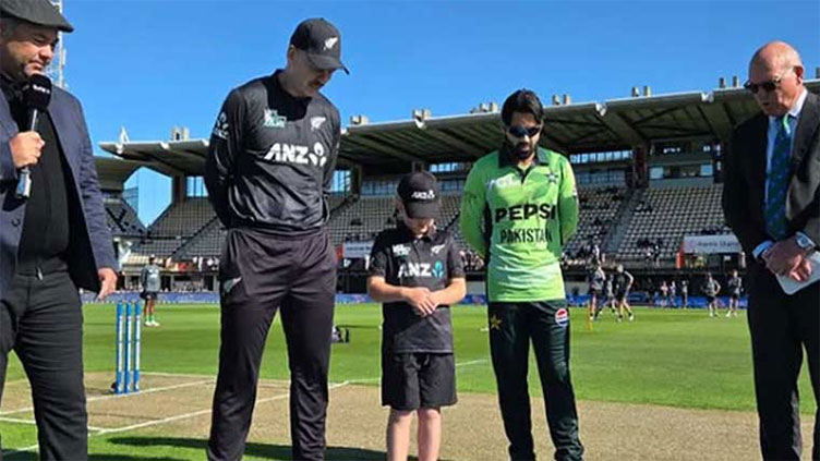 Pakistan win toss, elect to bowl first against New Zealand
