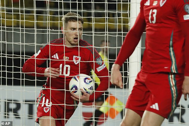 David Brooks rescued a late point for Wales with a 96th-minute equaliser in North Macedonia