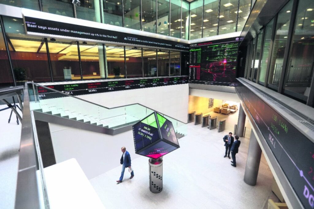 Global investors flee the US and return to UK stocks