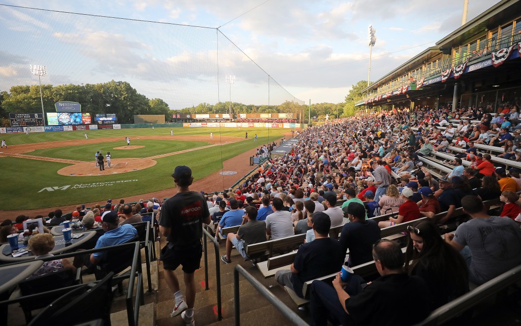 Kane County Cougars sold to REV Entertainment