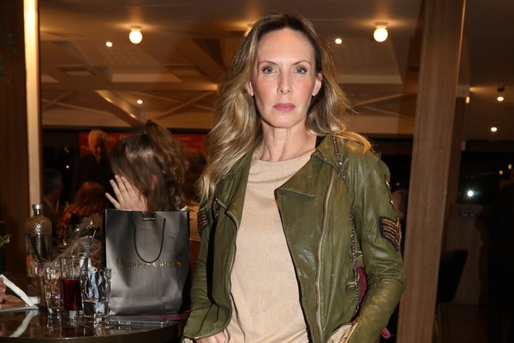 Filippides – Papoulias: Her deposition is shaking – “She lowered the pants and underwear and showed me his genitals!” Filippides - Papoulias: Her deposition is shaking - "She lowered the pants and underwear and showed me his genitals!"