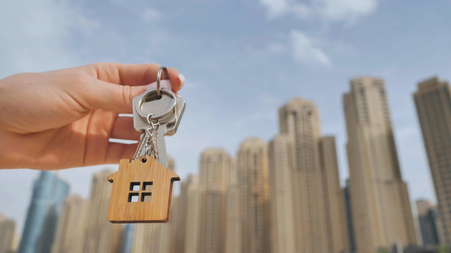 Turkish investors flock to UAE, Greece for real estate in 2024, overseas purchases surge by 20%