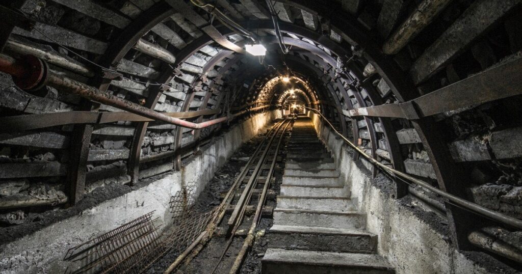 Abandoned mines could find new use as gravity batteries | The scientists behind a new study estimate that, worldwide, there are likely millions of disused mines suitable for energy storage