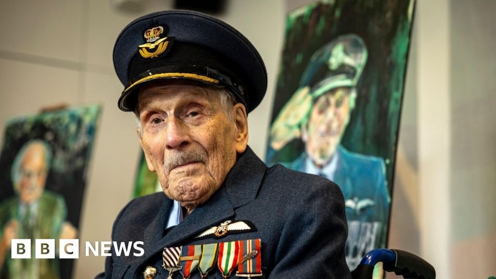 BBC News - 'End of an era': Last surviving Battle of Britain pilot dies