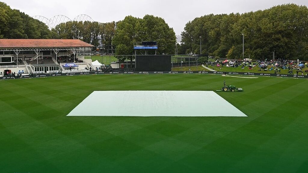 Toss Delayed Due To Rain In Dunedin Toss Delayed Due To Rain In Dunedin