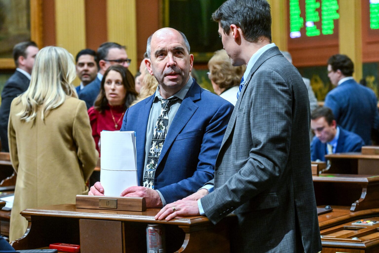 Reps. Neyer, Andrews introduce plan to expand natural gas energy options