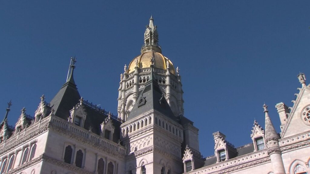 Lawmakers look for ways to help police respond to mental health calls – NBC Connecticut