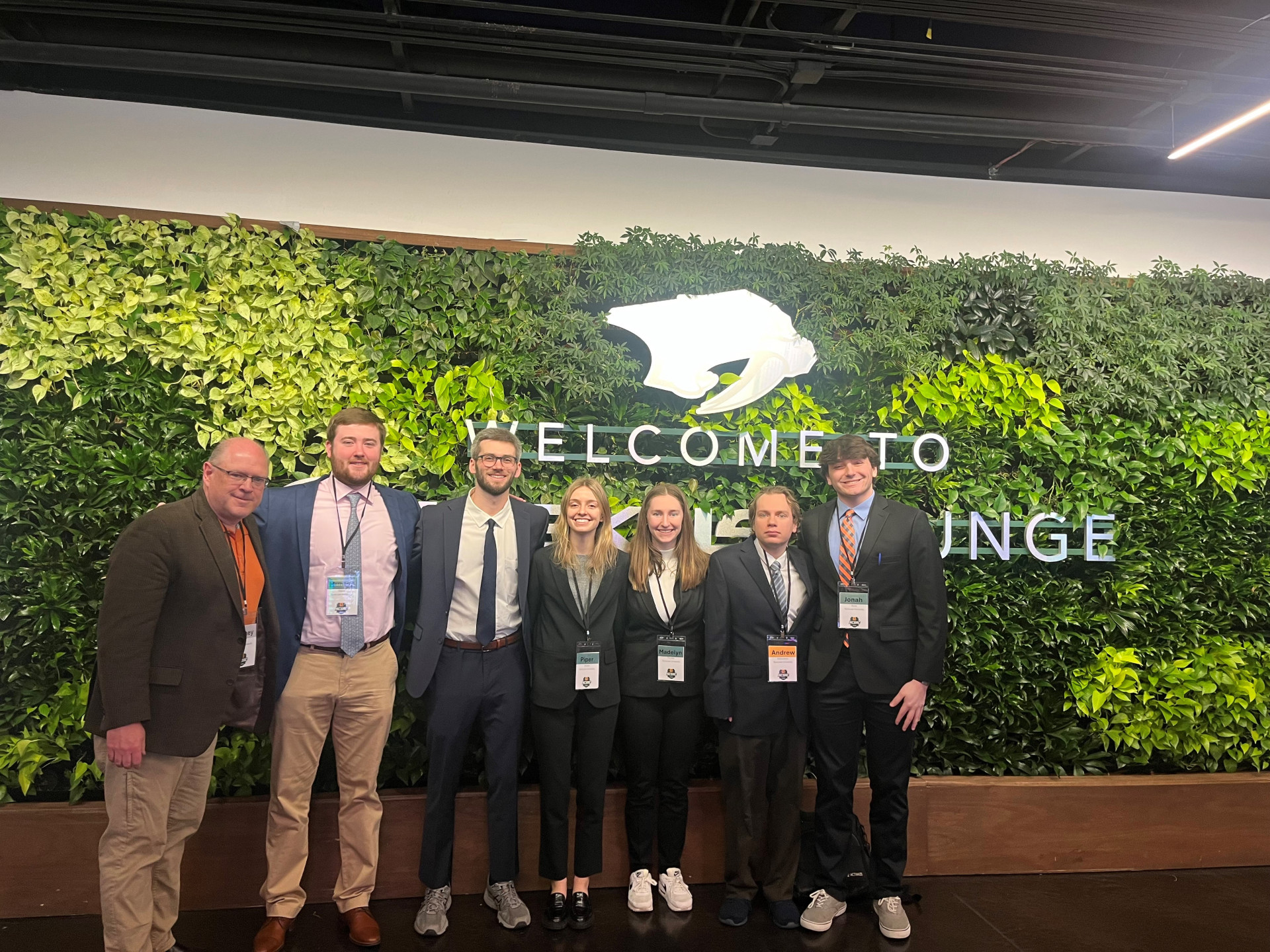 Syracuse University contingent at the AXS National Collegiate Sports Analytics Championship in Nashville, Tennessee