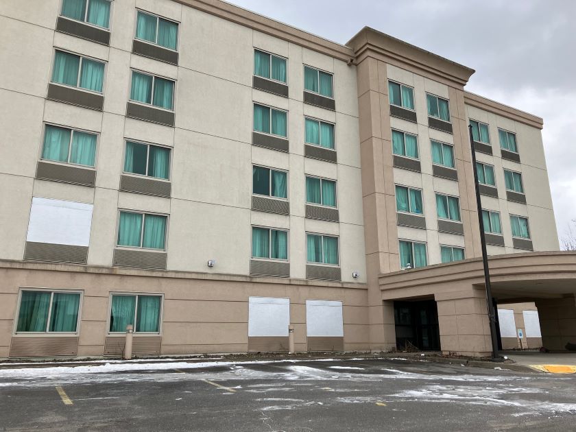 Vacant hotel in town of Greece sells for $2.1M The vacant hotel property at 1501 West Ridge Road in the town of Greece has been sold for $2,133,178. (Photo by Kevin Oklobzija)