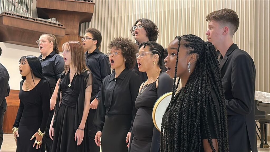 Gibbs High School choir in heading to Spain and Portugal
