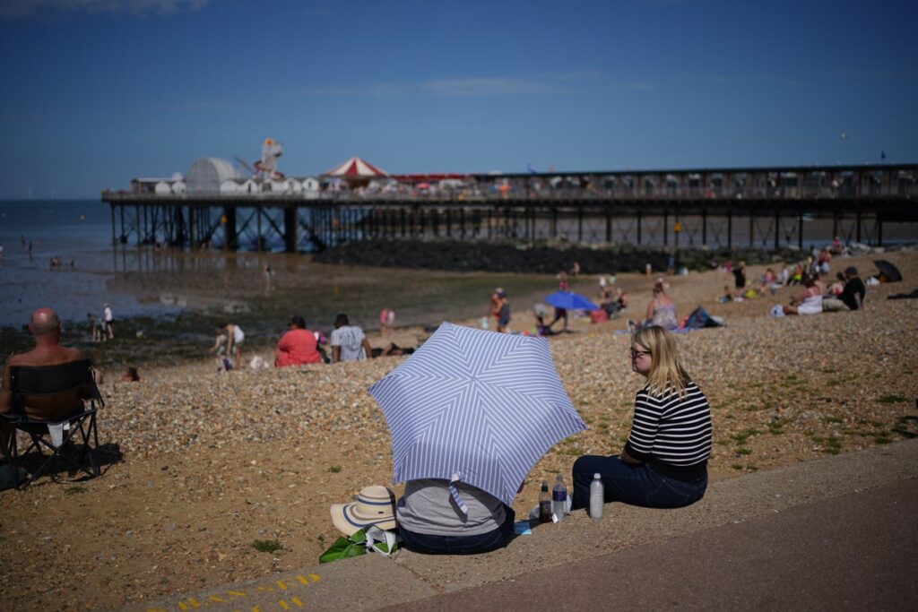 UK weather: Britain set to be hotter than Spain this weekend UK weather: Britain set to be hotter than Spain this weekend