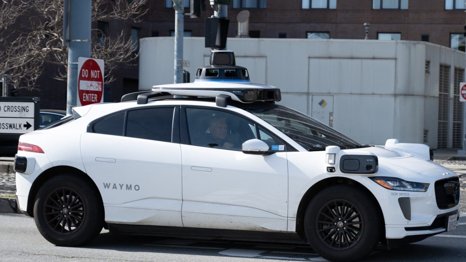 Waymo will launch Washington, D.C., robotaxi service in 2026