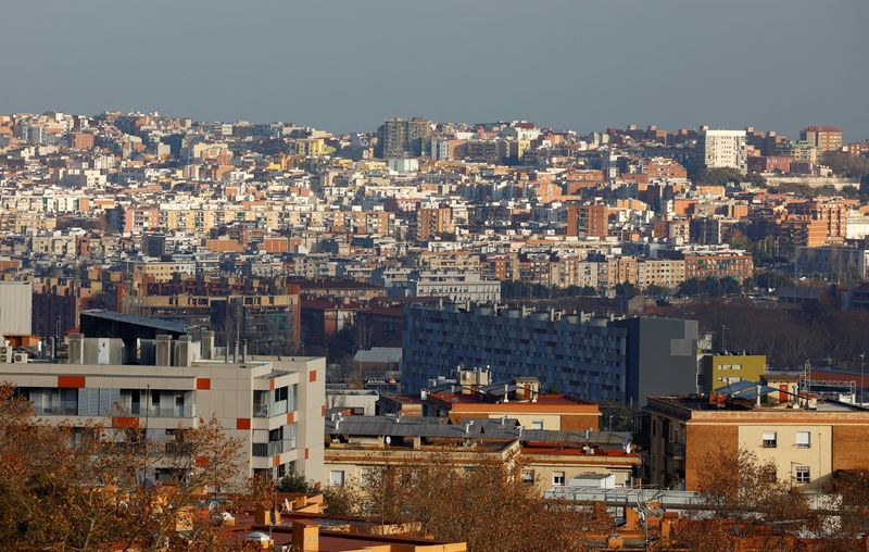 Bank of Spain sees economic growth slightly slowing down in first quarter