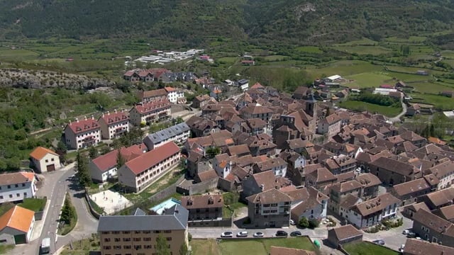 Ibón and Ibai, forest young people, show us the most beautiful corners of the Ansó Valley