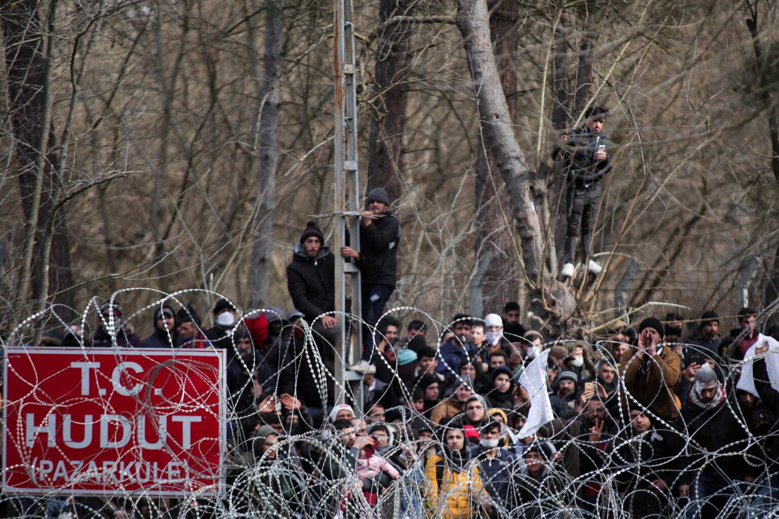 Reports: Turkey Also Building Fence on Border With Greece Reports: Turkey Also Building Fence on Border With Greece