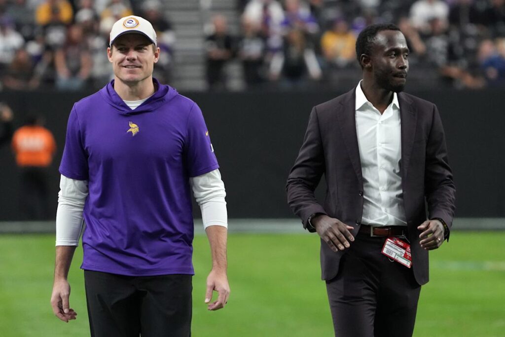 Yahoo Sports releases early NFL Free Agency grades