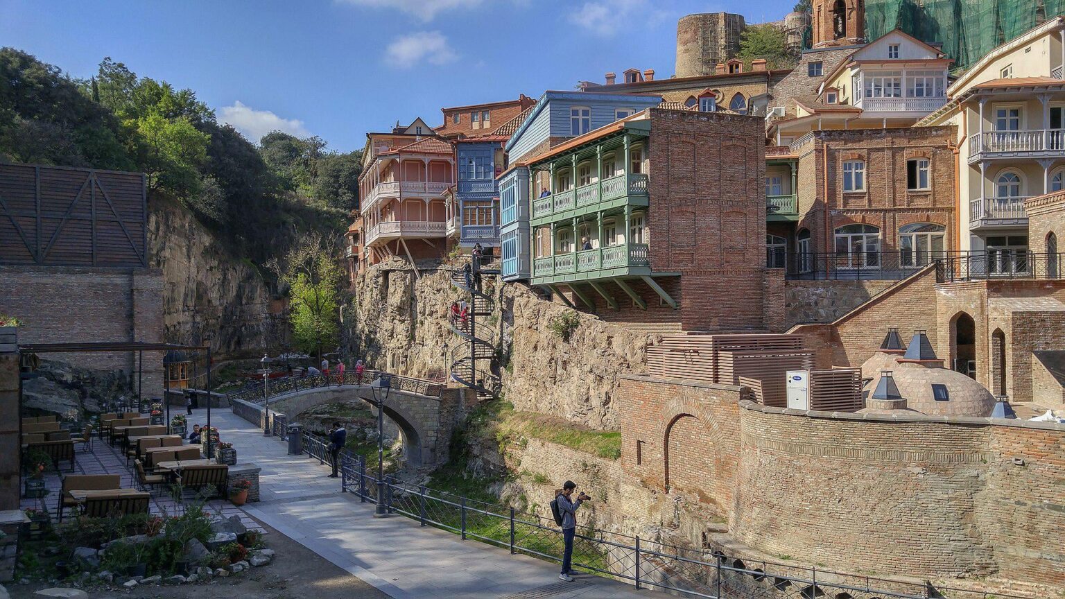 is there any arhcitechtural example of buildings in golden age of georgia but not churches or fully ruined castles,like any palace resident or anything, is there any?