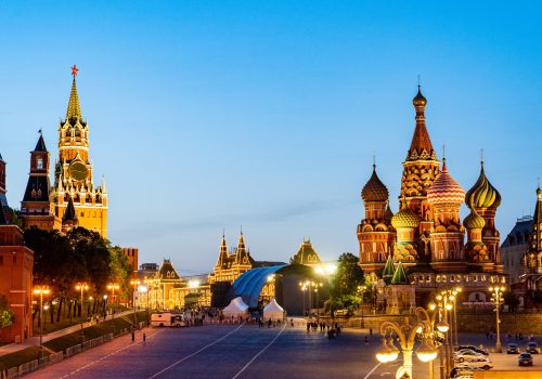 There’s a right way to lift sanctions on Russia. Follow these Dos and Don’ts.
