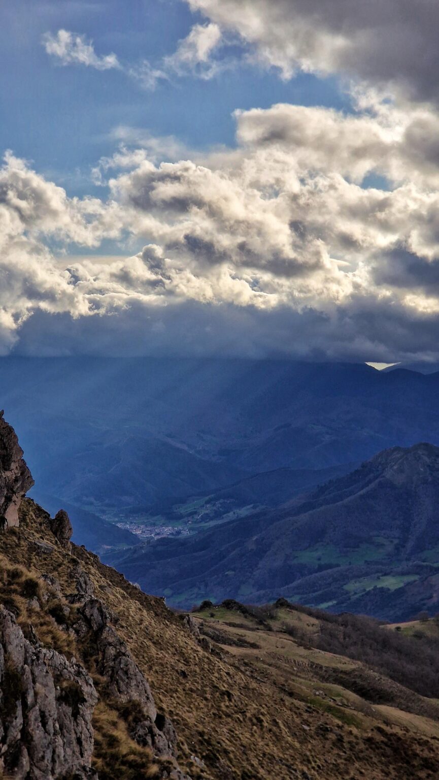 The prelude to Borrasca Jana in Liébana.