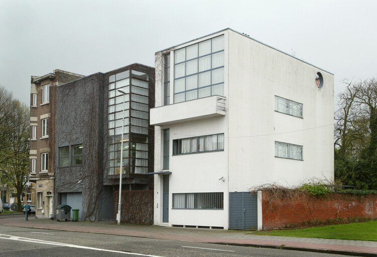 Maison Guiette: Le Corbusier’s Modernist Outpost in Antwerp, Belgium - Image 1 of 12