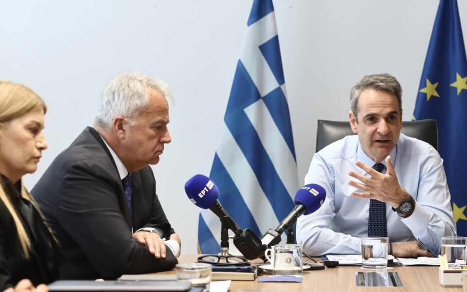 Greece focuses on reducing illegal migration, streamlining legal pathways, PM says
