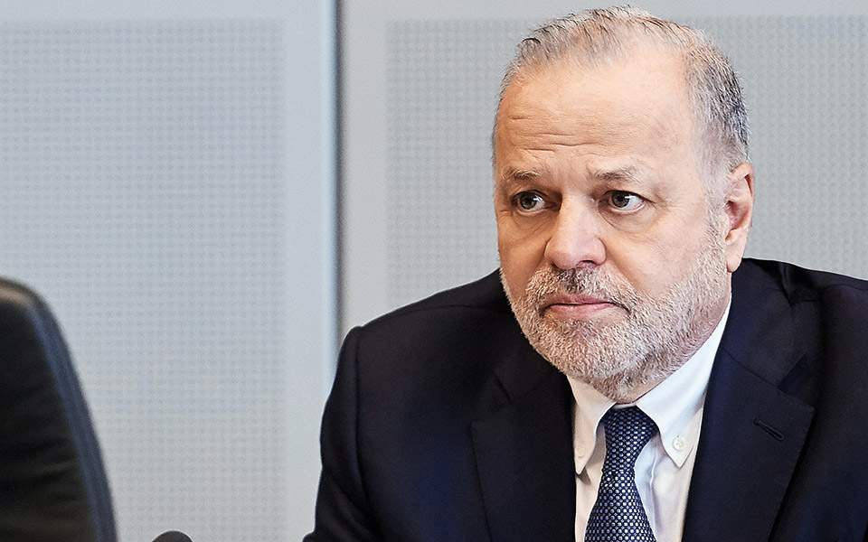 Greece should rely on own defense industry to rearm, says Mytilineos