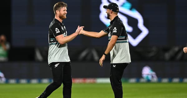 Black Caps beat Pakistan by 8 wickets in fifth T20 Black Caps beat Pakistan by 8 wickets in fifth T20