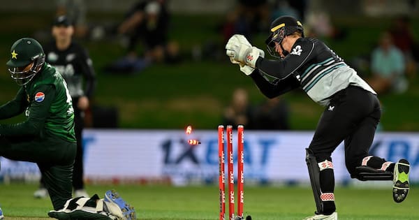 Black Caps beat Pakistan by 115 runs to claim T20 series