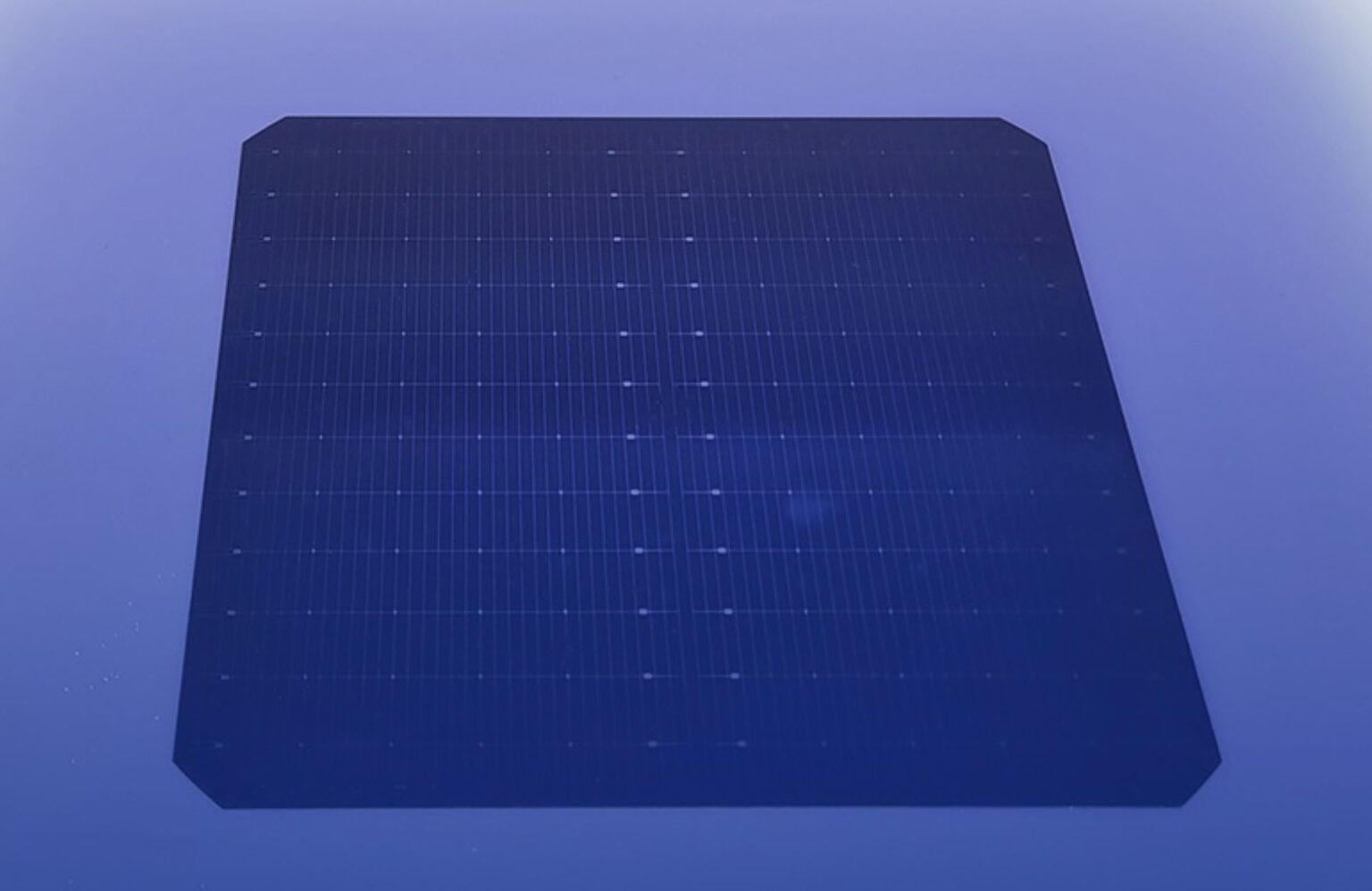 This new world record was independently verified by the Fraunhofer ISE CalLab.