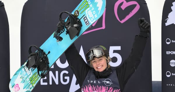 Zoi Sadowski-Synnott wins FIS Slopestyle World Championships