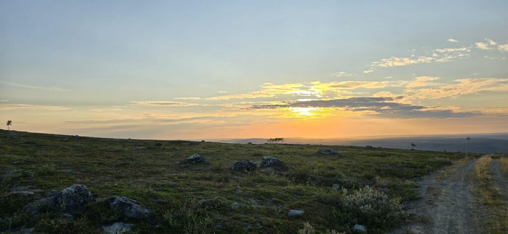 Midnight him in Nuorgam - Sisu!