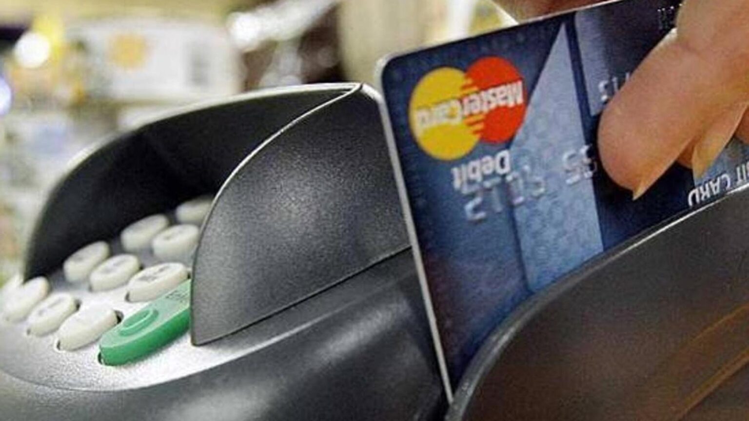 Holidaymaker in Spain recovers 4,000 euros stolen following credit card theft, despite bank initially refusing Holidaymaker in Spain recovers 4,000 euros stolen following credit card theft, despite bank initially refusing