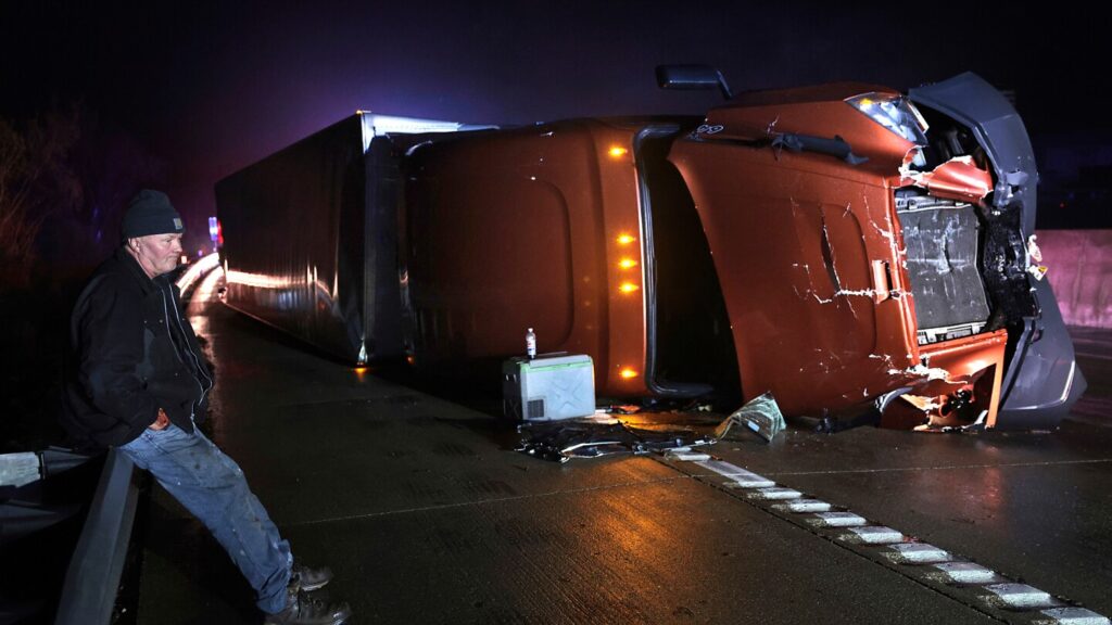 Monster storm across the US sparks threat of tornadoes and fire, killing at least 17 Monster storm across the US sparks threat of tornadoes and fire, killing at least 17