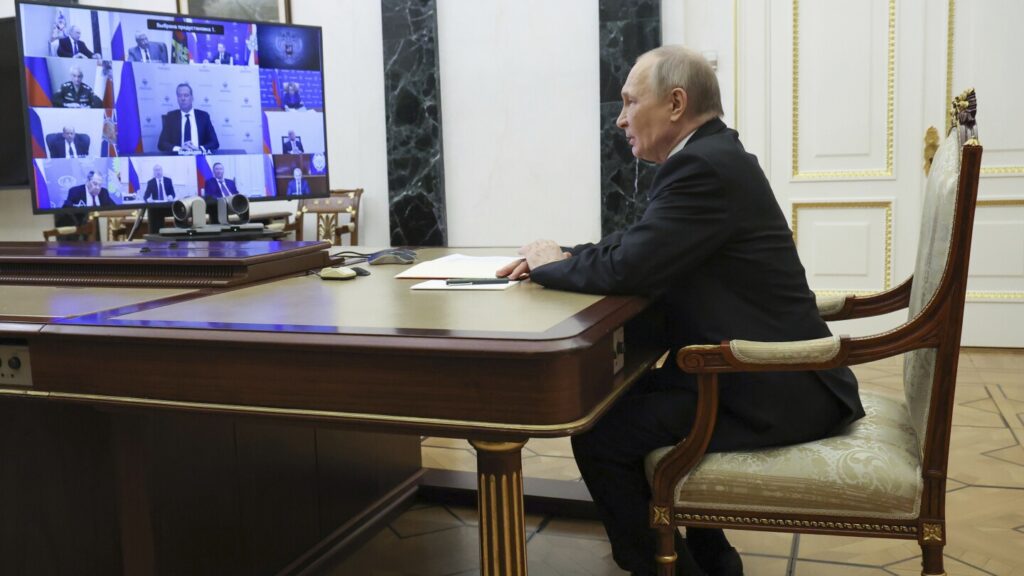 Putin suggests putting Ukraine under UN-sponsored external governance, boasts of battlefield gains