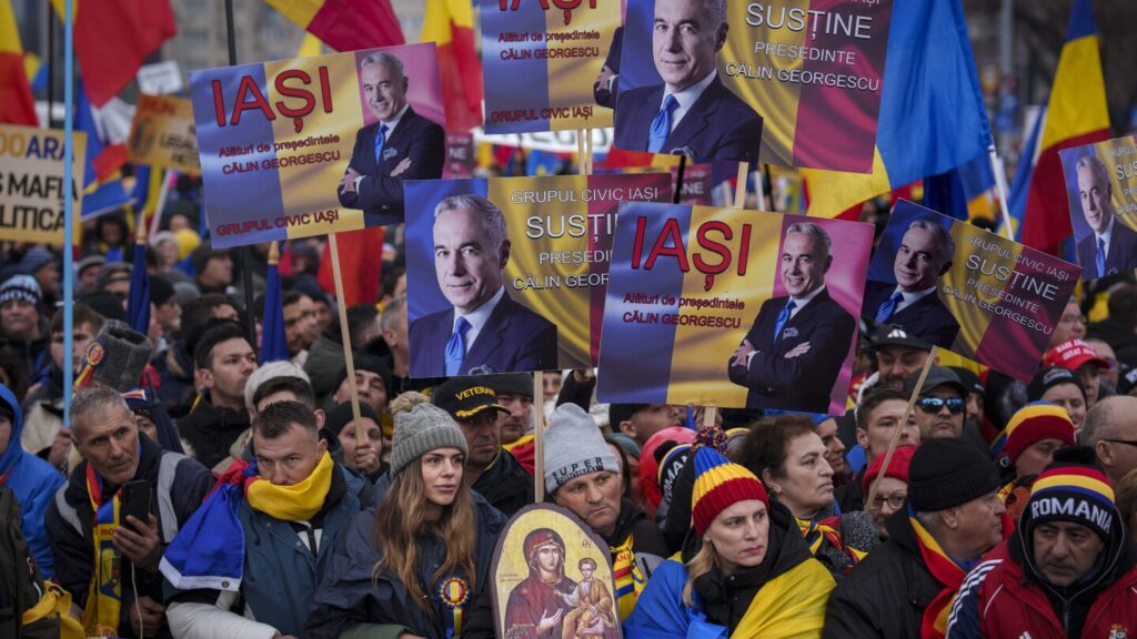 Anti-government protesters rally ahead of Romanian election