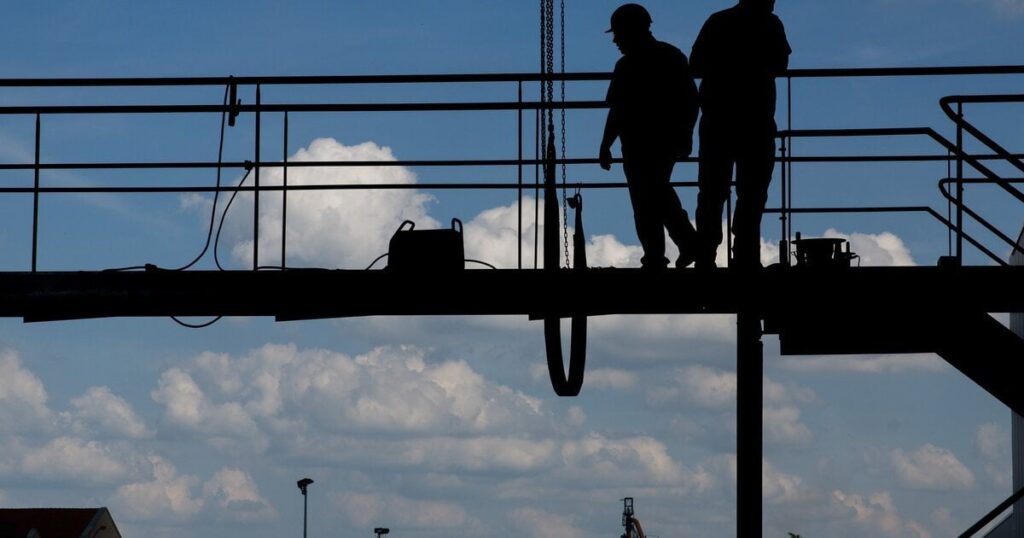 What ELSTAT’s data on building activity in Greece in 2024 – “Champion” showed again, with a big difference, Lefkada, followed by Zakynthos and Paros. What ELSTAT's data on building activity in Greece in 2024 - "Champion" showed again, with a big difference, Lefkada, followed by Zakynthos and Paros.