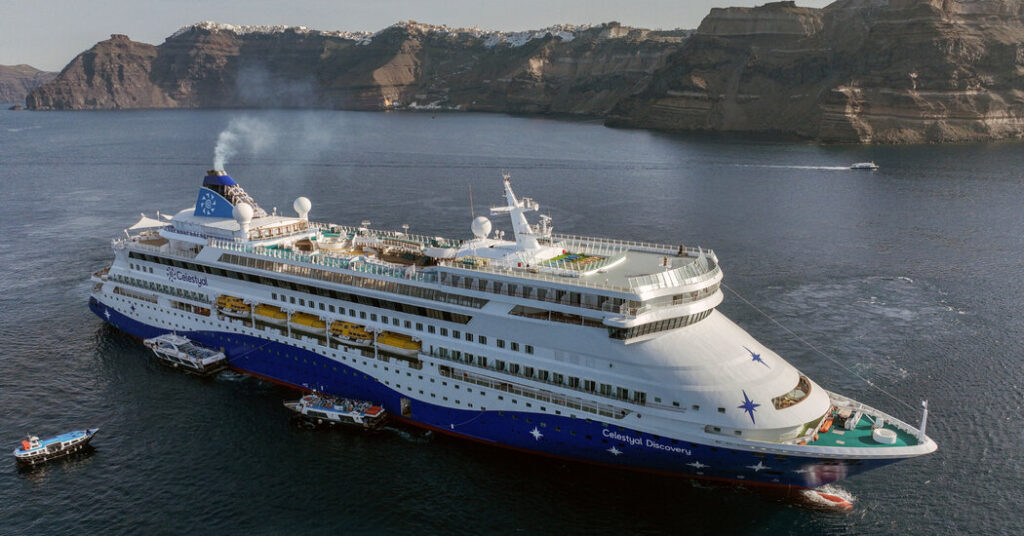 As Unexplained Quakes Ease, Santorini Insists It’s Open for Business As Unexplained Quakes Ease, Santorini Insists It’s Open for Business