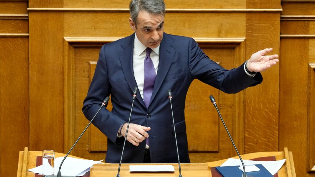 Greece announces €1 billion in financial benefits after posting budget surplus Greece announces €1 billion in financial benefits after posting budget surplus