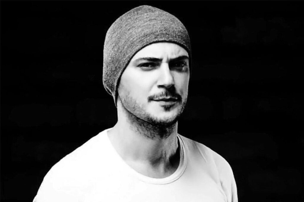 Singer ‘died a hero’ running back into North Macedonia nightclub fire to rescue young fans Singer ‘died a hero’ running back into North Macedonia nightclub fire to rescue young fans