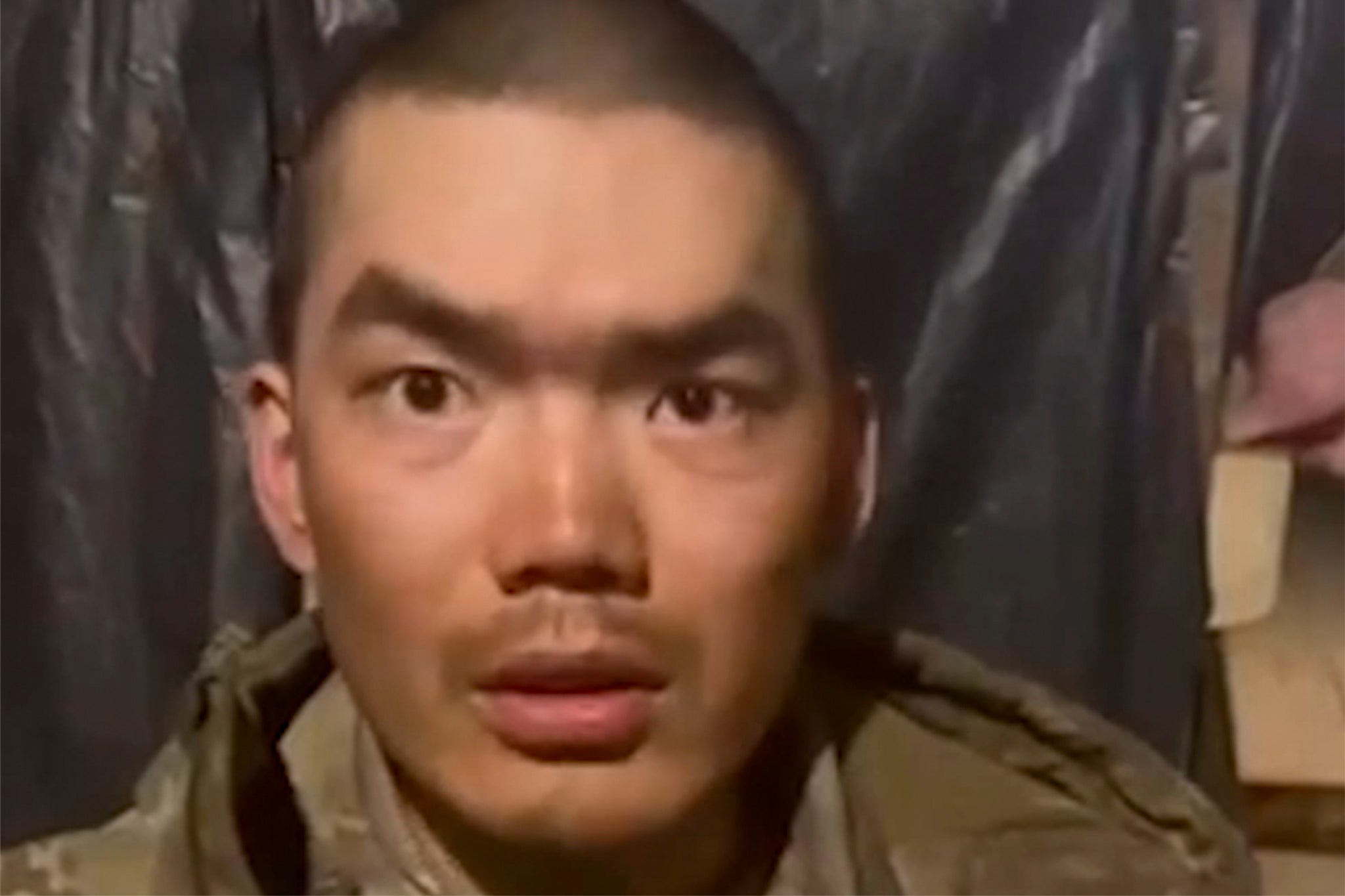 The Ukrainian president said the capture of the two Chinese soldiers required a response from the White House