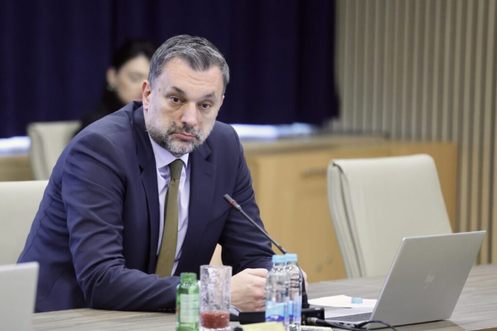 Bosnia FM confirms debt collections are coming due