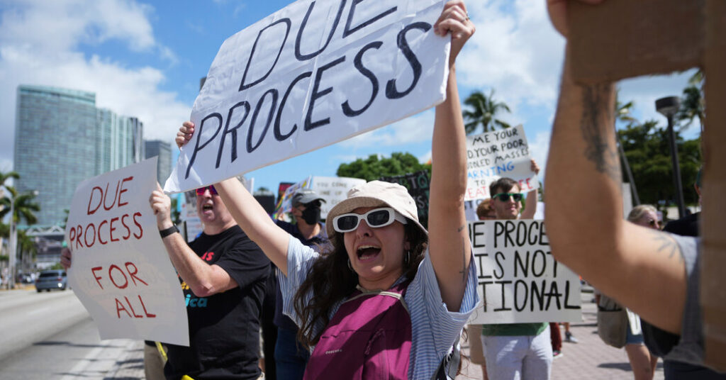 Protesters Nationwide Rally Again to Condemn Trump Policies Protesters Nationwide Rally Again to Condemn Trump Policies
