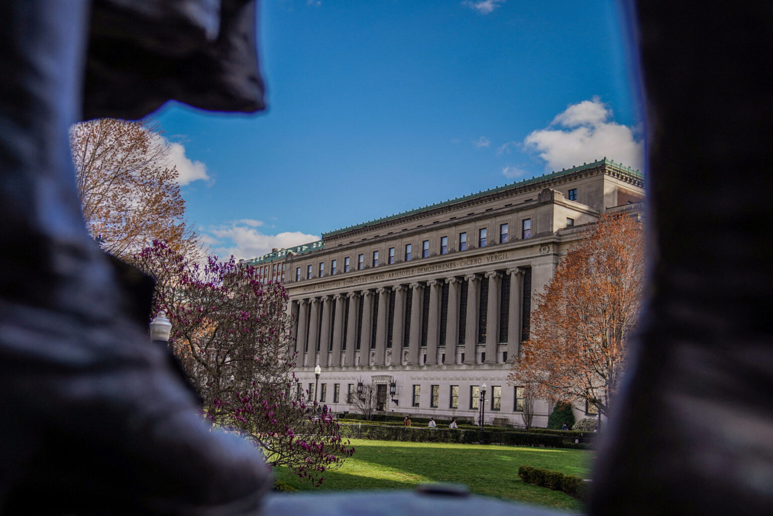 Columbia University in Greece: A Vote of Confidence With Emerging Opportunities Delphi Economic Forum X – Columbia Uni. Prof. Yanis Ben Amor Talks AI to To Vima (video)