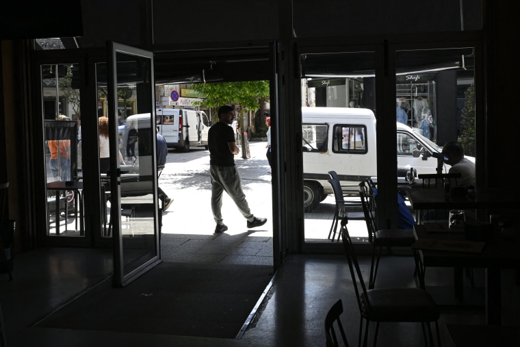 A massive power cut a massive power cut affects the whole of the Iberian Peninsula and part of France on April 28, 2025, according to Portuguese electricity network operator REN.