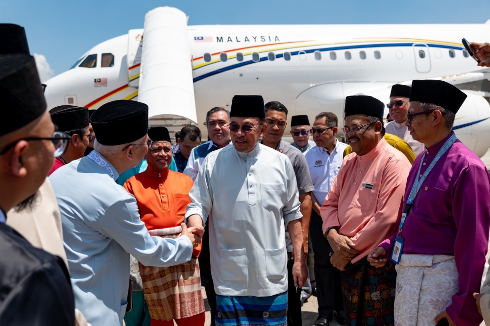 Anwar to meet Maldives, Kosovo, Pakistan leaders as Malaysia seeks new allies amid US tariff tensions email