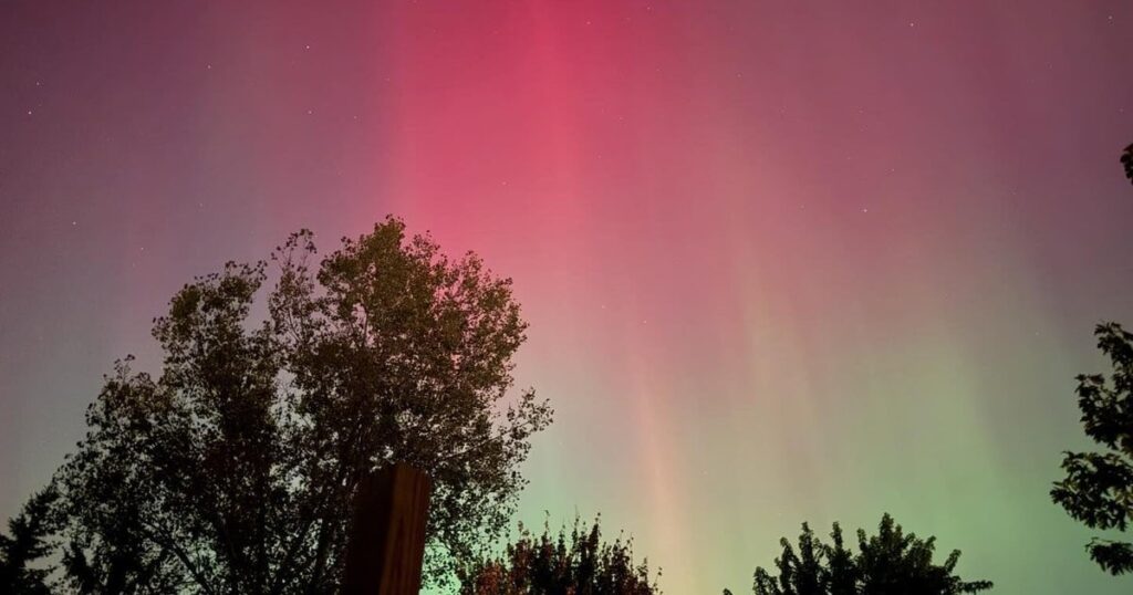 You could see the Northern Lights in Illinois, Wisconsin and Michigan tonight